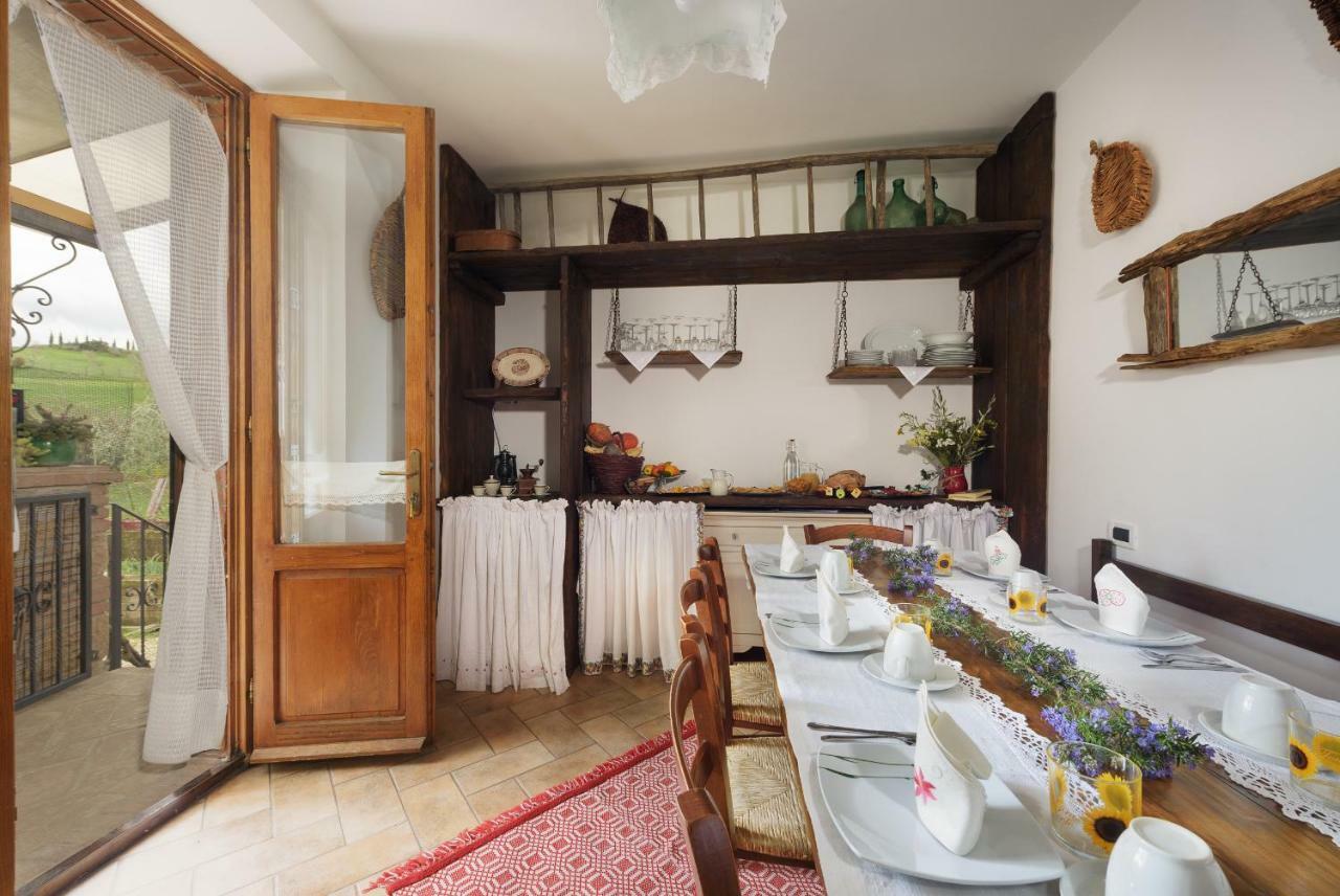 モンティッキエッロ Agriturismo Campo Alla Pianaヴィラ エクステリア 写真